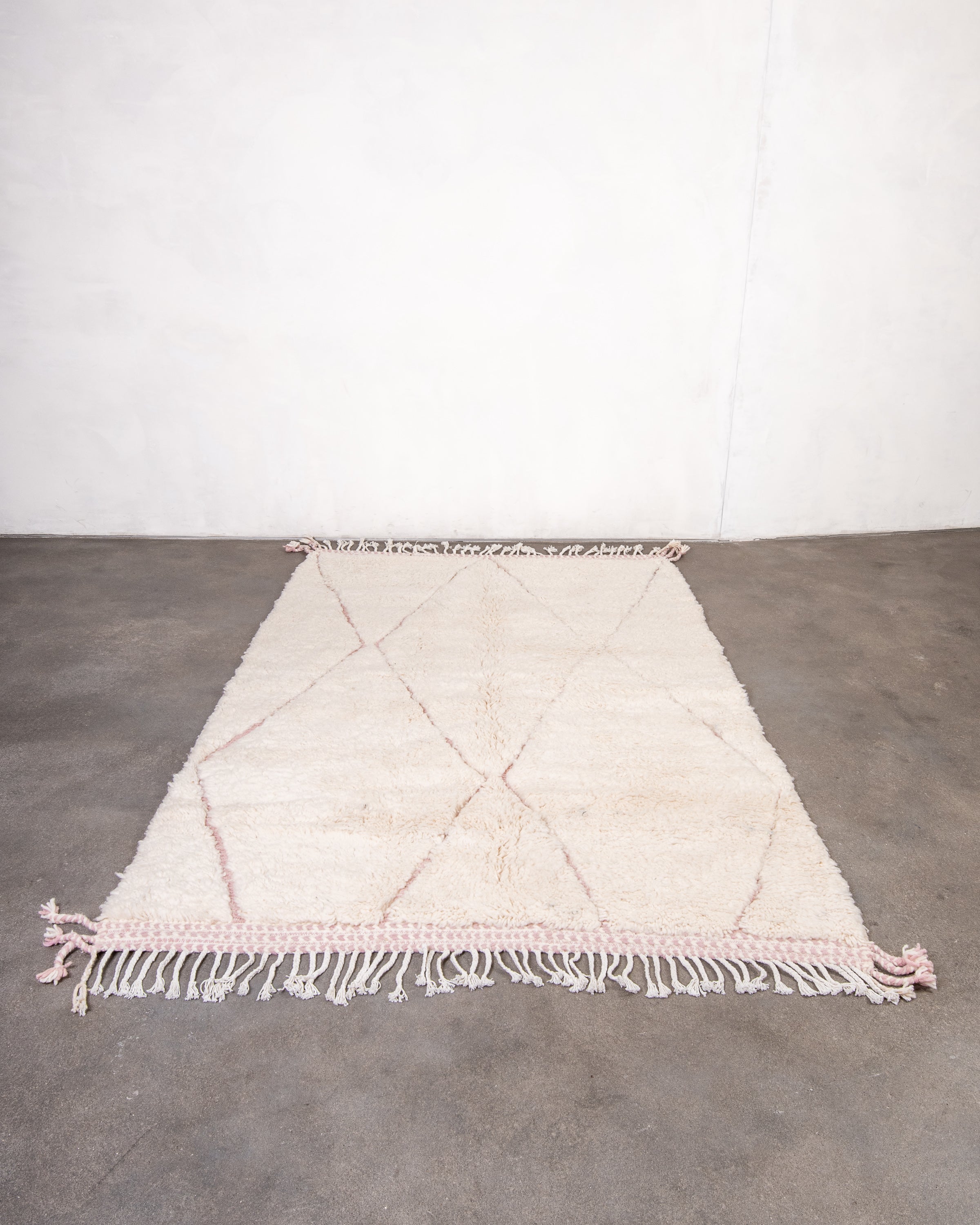 Modern designer handcrafted Berber rug from morocco Beniourain with beautiful colors and patterns